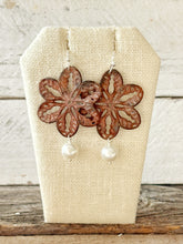 Load image into Gallery viewer, Rust Flower Earrings