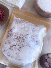 Load image into Gallery viewer, Rose & Rose Quartz Crumbled Bath Bomb Bath Soak