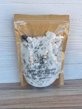 Load image into Gallery viewer, Amethyst & Lavender Crumbled Bath Bomb Bath Soak