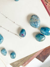 Load image into Gallery viewer, The Jacquelyn Necklace