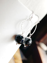 Load image into Gallery viewer, Faceted Black Earrings on Textured Circles
