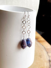 Load image into Gallery viewer, Glass swirl earrings
