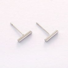 Load image into Gallery viewer, Bar Stud Back Drop Earrings - Briolettes
