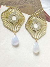 Load image into Gallery viewer, It&#39;s Absolutely Amazing How Facts Don&#39;t Seem To Apply To You Earrings
