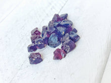 Load image into Gallery viewer, January Birthstone Organic Soy Wax Candle with Natural Garnet
