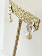 Load image into Gallery viewer, I Can&#39;t Be The Only One In The House Who Can Tell When The Trash Can Is Full Earrings
