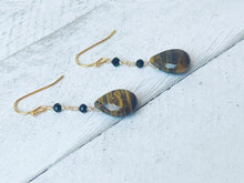 Load image into Gallery viewer, Tiger&#39;s Eye &amp; Black Glass Earrings
